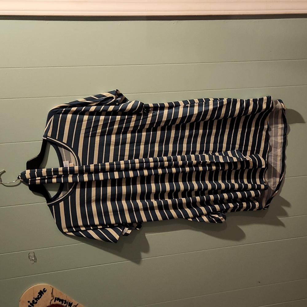 Lularoe top
